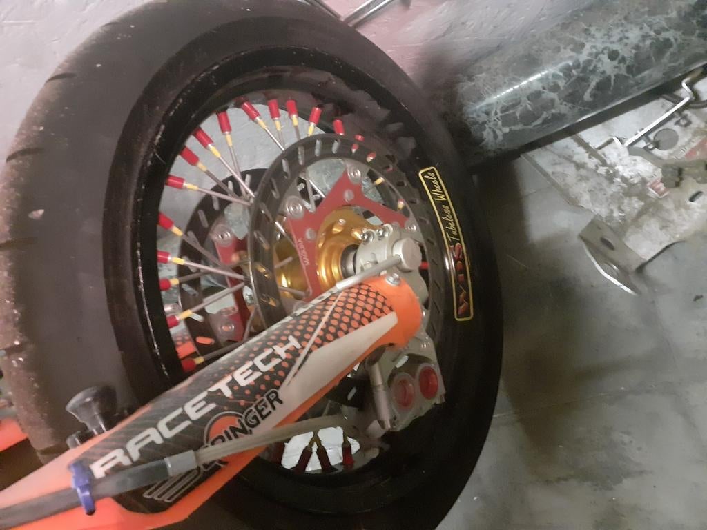 Supermotard ktm smr ou autre moto, Enlèvement