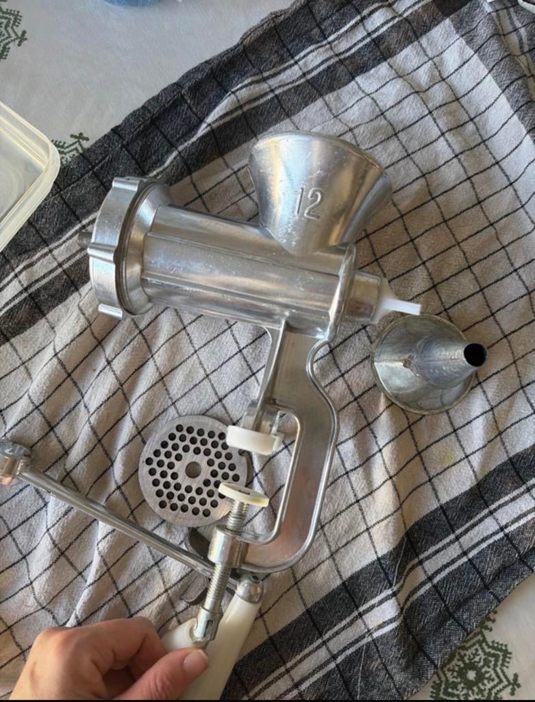 Machine hachoir et gâteau, Enlèvement ou Envoi, Comme neuf