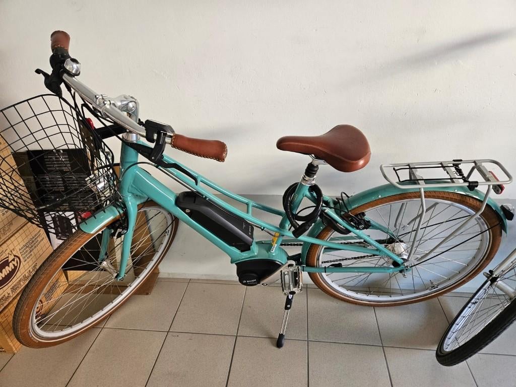 Vélo Électrique dame, Fietsen en Brommers, Ophalen, Zo goed als nieuw, Overige merken