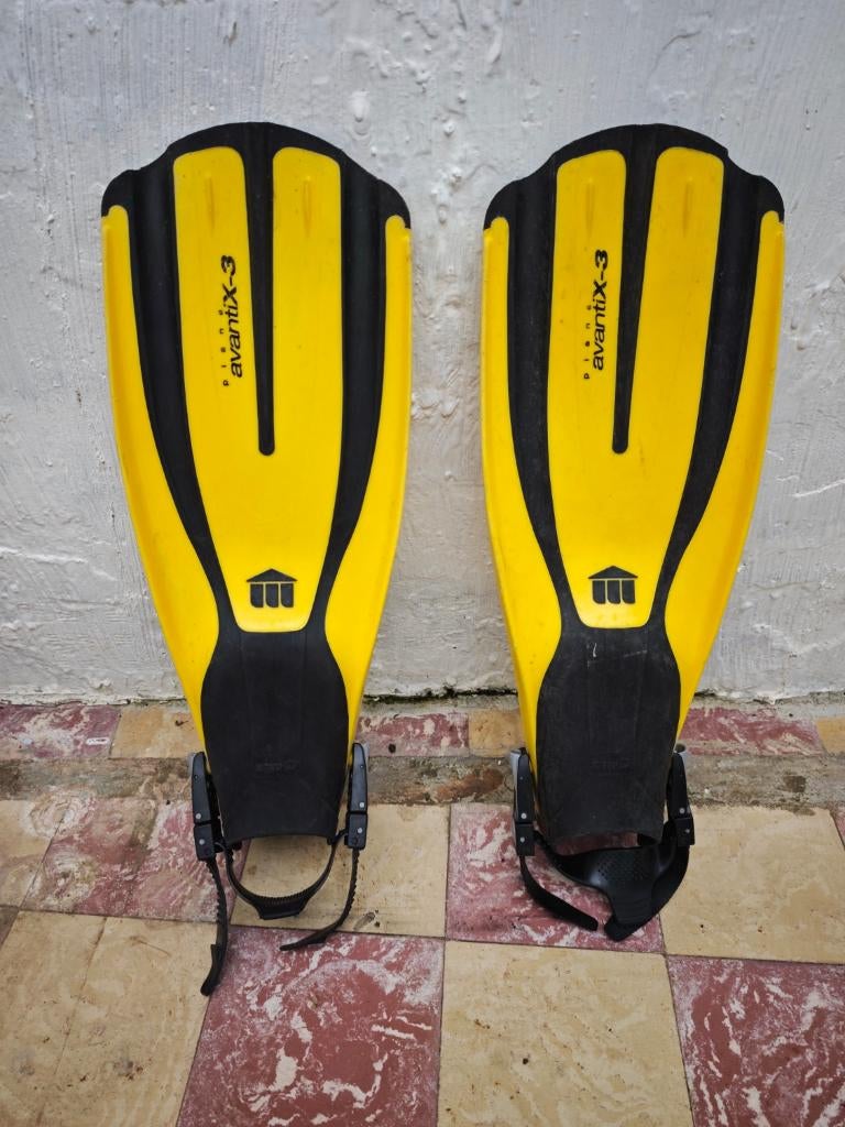 Mares, Scubapro, Beuchat. Palmes de plongée. Taille L., Enlèvement, Utilisé, Palmes de natation ou de plongée