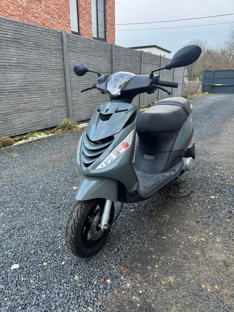 Piaggio zip 2022 4T a-klasse, Fietsen en Brommers, Ophalen, Zip, Klasse A (25 km/u), Zo goed als nieuw
