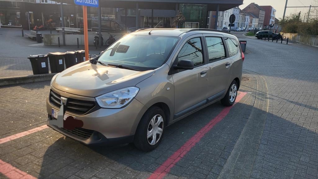 Zeer ruime dacia lodgy., Auto's, Dacia, Particulier, Lodgy, Benzine, Handgeschakeld, Ophalen