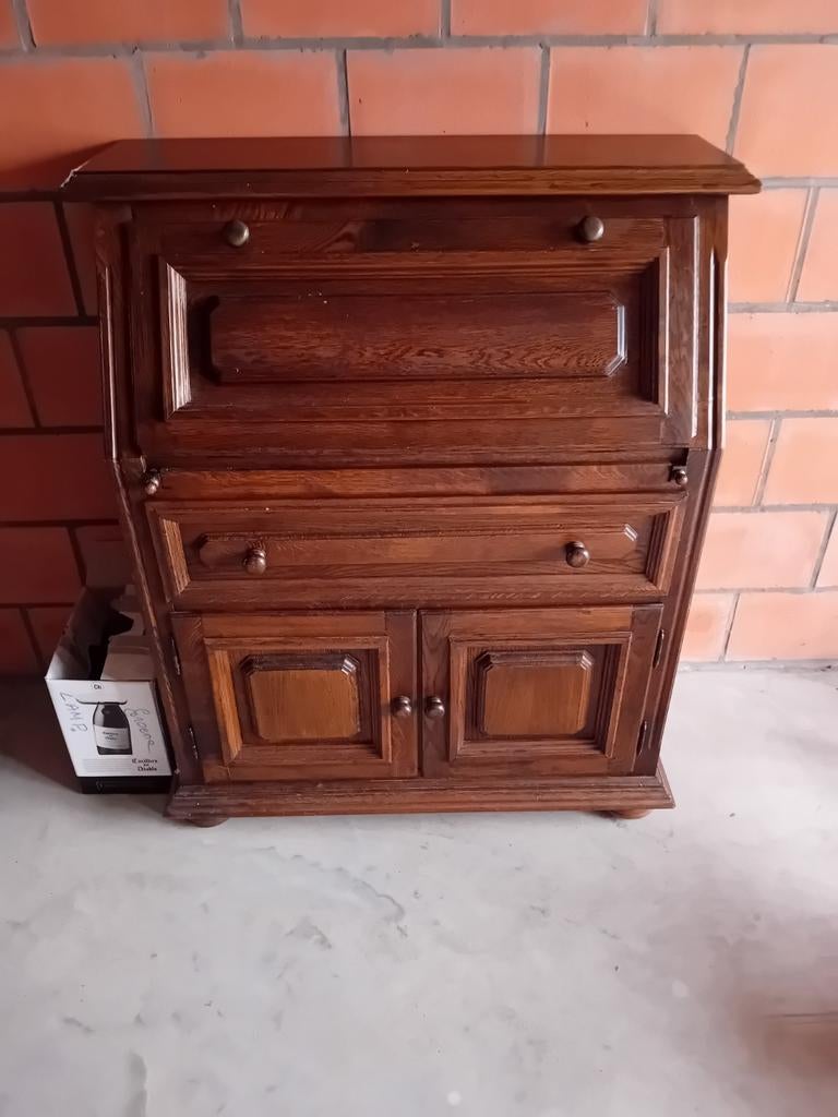 secretaire, Ophalen