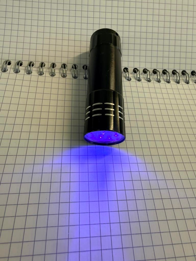 Stylo à lumière noire à lampe UV, Caravanes & Camping, Lampes de poche, Comme neuf, Enlèvement