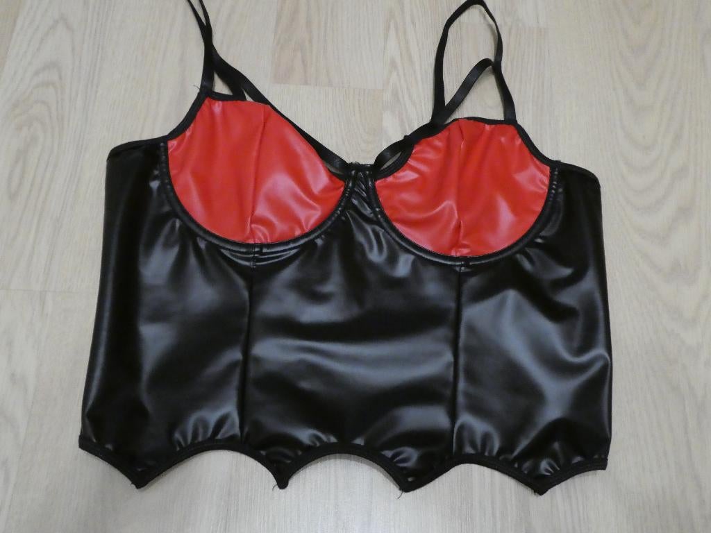 Crop Top Rode Cup Lak PVC Zwart, Kleding | Dames, Ophalen of Verzenden, Nieuw, Zwart