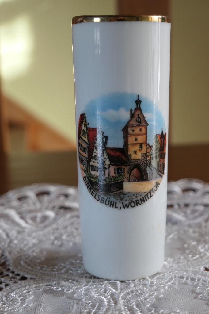 mini vase décoratif motif : village, Antiquités & Art, Enlèvement