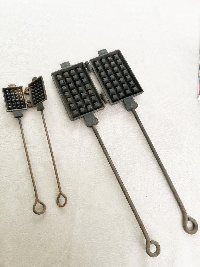 Gaufriers anciens en fonte, Ophalen