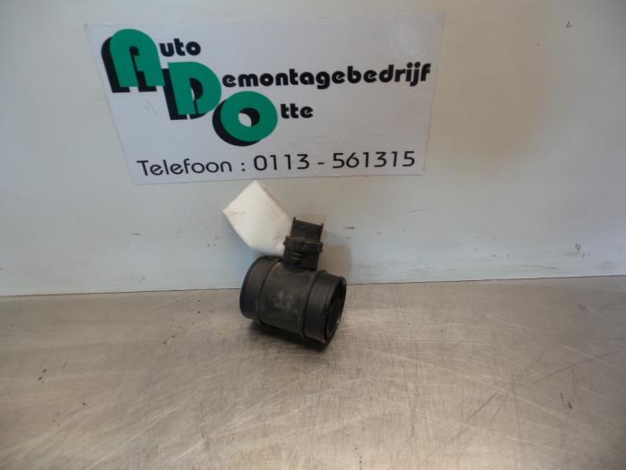 Compteur de masse d'air d'un Opel Corsa (Corsa C 00-), -, Opel, 3 mois de garantie, Utilisé