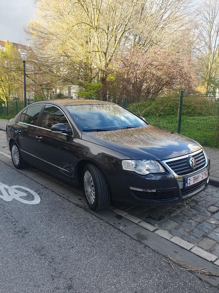 VW PASSAT B6 1.6 ESSANCE 12/2008, Autos, Entreprise, Boîte manuelle, Tissu, Euro 4