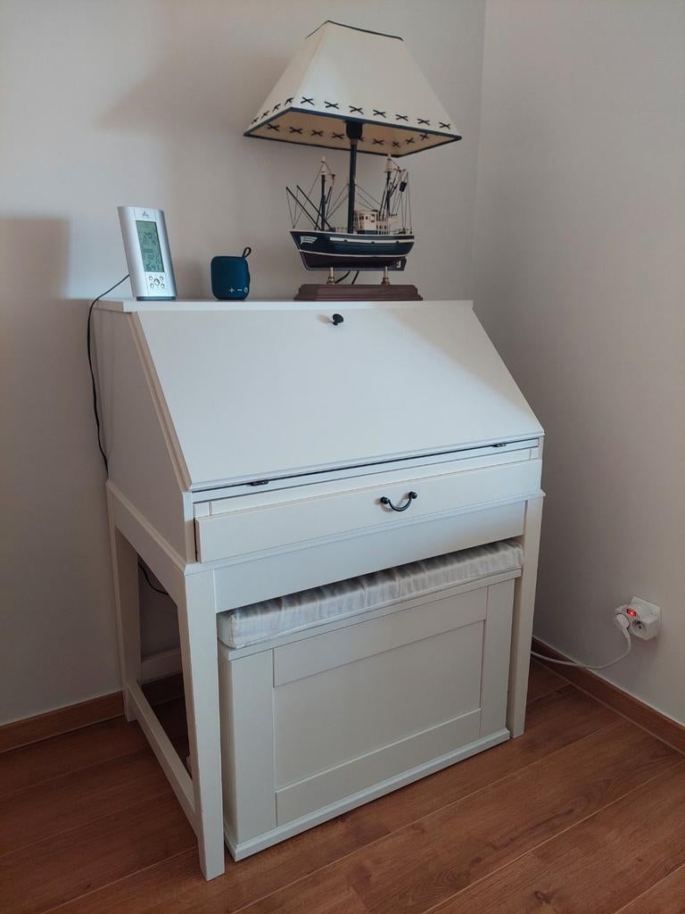 Secretaire met zitbank, Ophalen