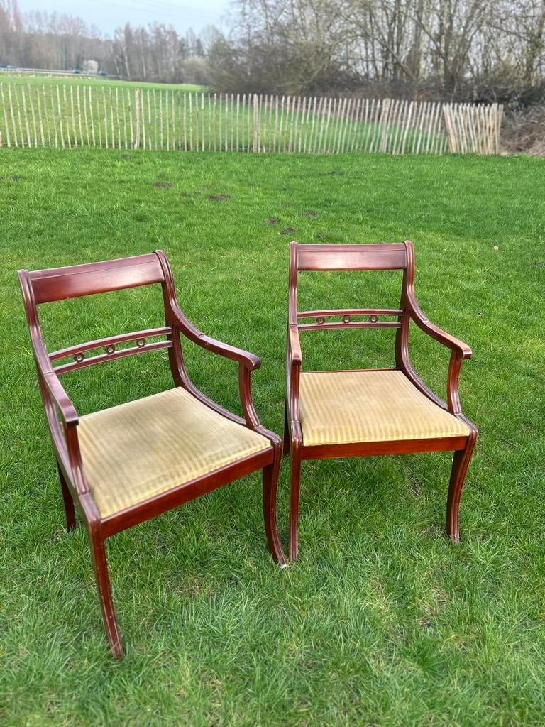 Antieke/stoffen stoelen 2x, Ophalen