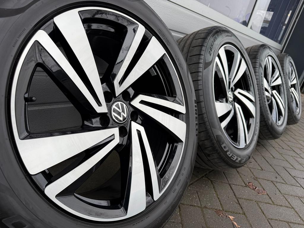20 inch Volkswagen Touareg Tiguan CR R-line velgen banden, Pneus et Jantes, 285 mm, Véhicule de tourisme, Pneus été