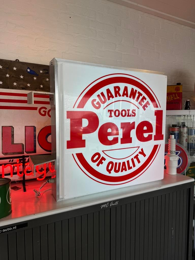 Perel gereedschap reclame lichtbak, Ophalen, Gebruikt, Lichtbak of (neon) lamp