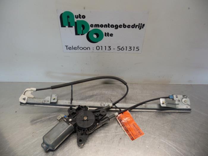 Mécanique vitre 4portes avant gauche d'un Peugeot Expert, Autos : Pièces & Accessoires, Vitres & Accessoires, -, 3 mois de garantie