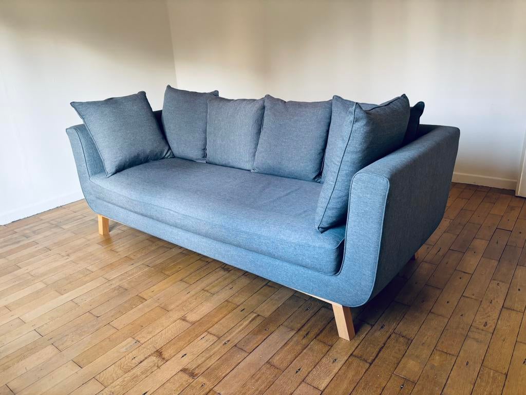 Canapé trois places gris en bon état, Maison & Meubles, 200 à 250 cm, Banc droit, Scandinavisch, Comme neuf