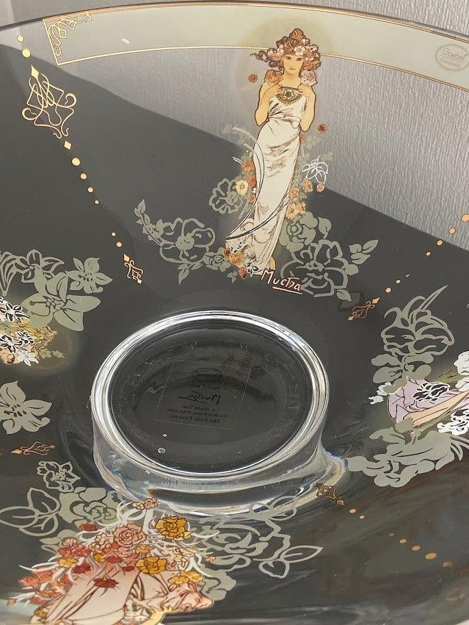 Grote porseleinen schaal van GOEBEL, gedecoreerd door MUCHA, Antiek en Kunst, Ophalen