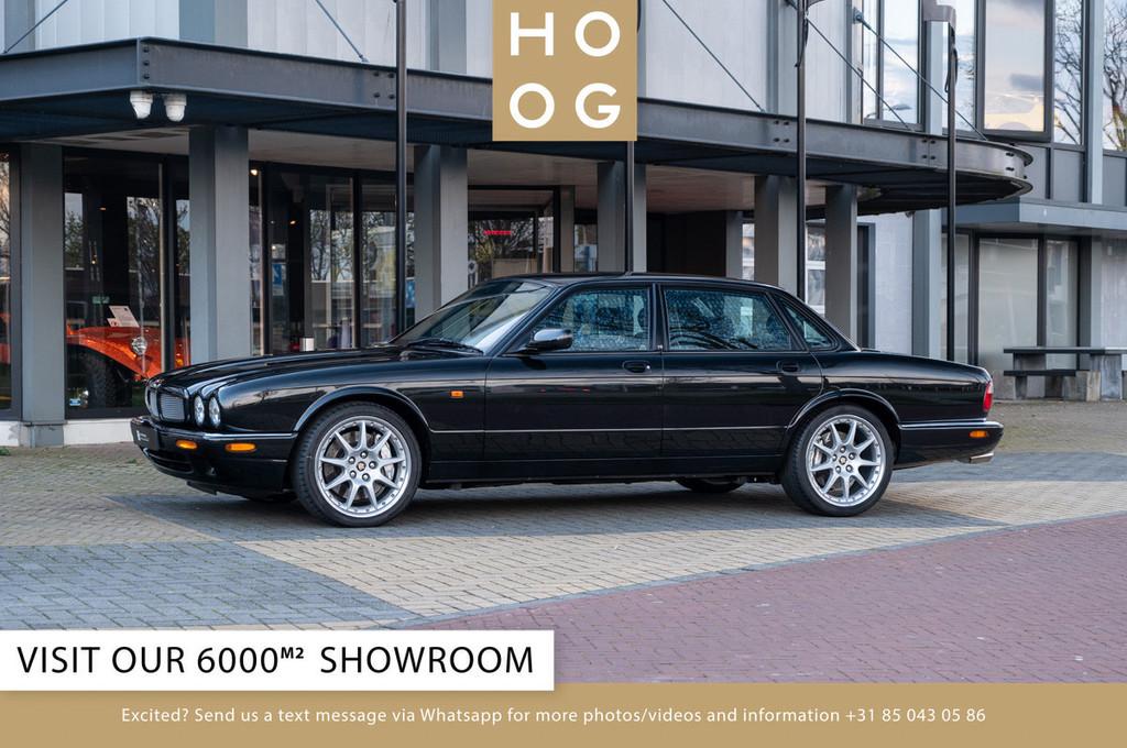 Jaguar XJR 100 4.0 Supercharged (bj 2003, automaat), Auto's, Jaguar, 4 deurs, Gebruikt, Zwart, Bedrijf