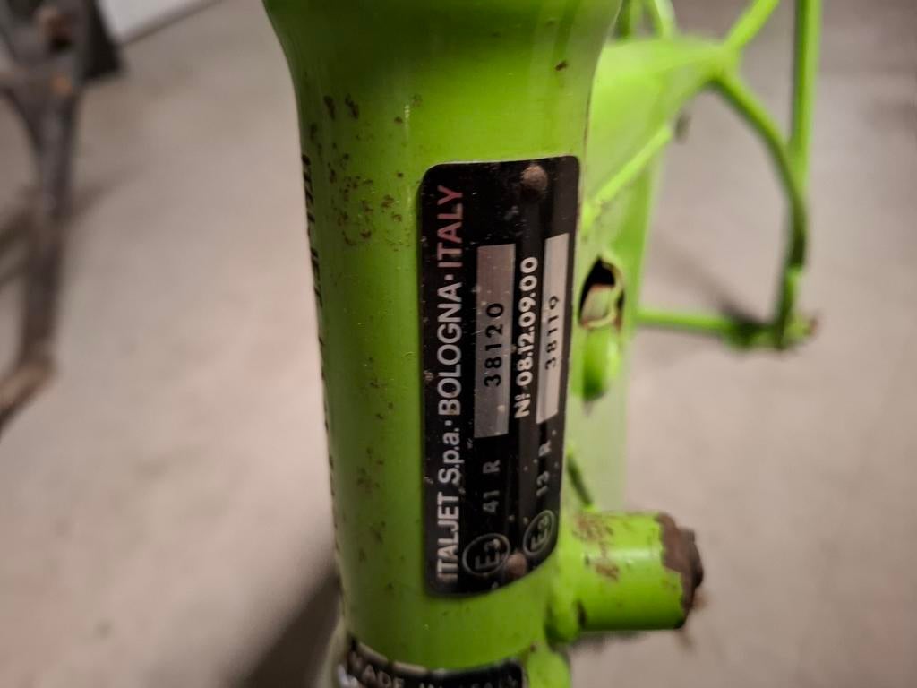 Italjet groen motorframe, Ophalen