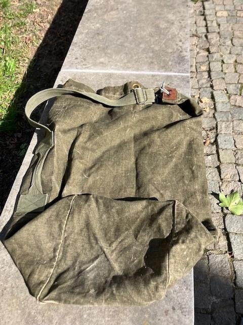 SAC DE VOYAGE KITBAG BELGIAN ARMY BALL ARMY KHAKI. ANNÉES 70, Collections, Objets militaires | Général, Enlèvement ou Envoi, Armée de terre