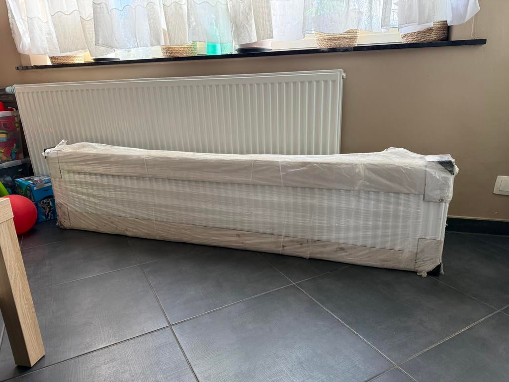 Radiateur neuf, 800 watts ou plus, Comme neuf, Enlèvement, 150 cm ou plus