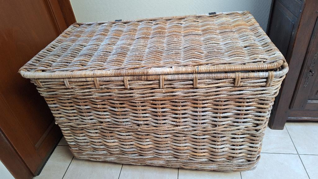 grote rieten mand met deksel, Huis en Inrichting, Woonaccessoires | Overige, Ophalen, Gebruikt