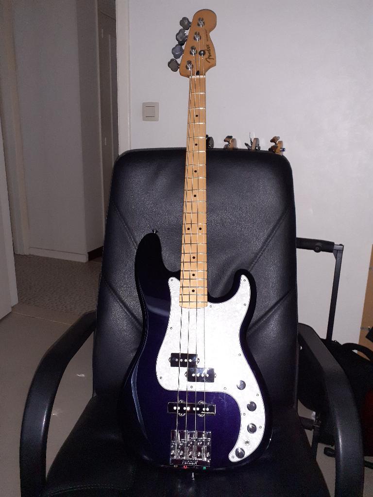 Fender précision player II modified, Musique & Instruments, Enlèvement, Comme neuf, Électrique