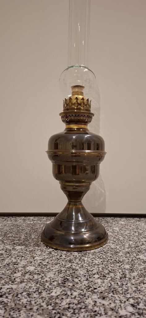 Mooie antieke messing petroleumlamp – olielamp, Ophalen of Verzenden