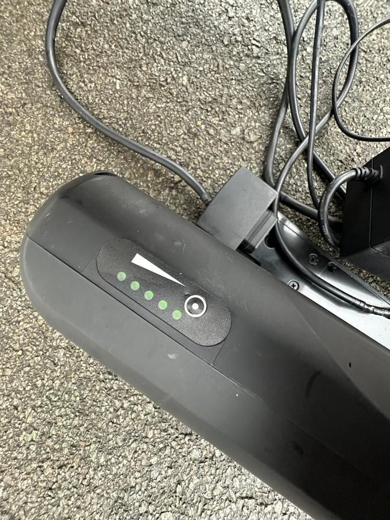 Bafang batterij inclusief houder en kabel en oplader 180€, Ophalen of Verzenden, Zo goed als nieuw