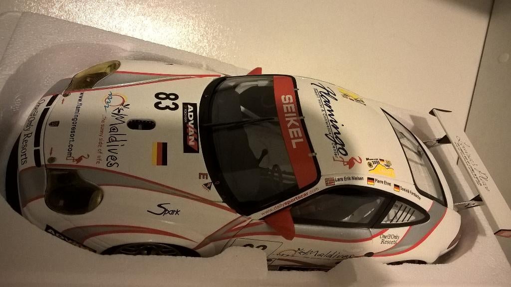 1/18 Porsche 911 966 GT3 RSR Le Mans 2006 Minichamps ., Enlèvement ou Envoi, Neuf, Voiture, MiniChamps
