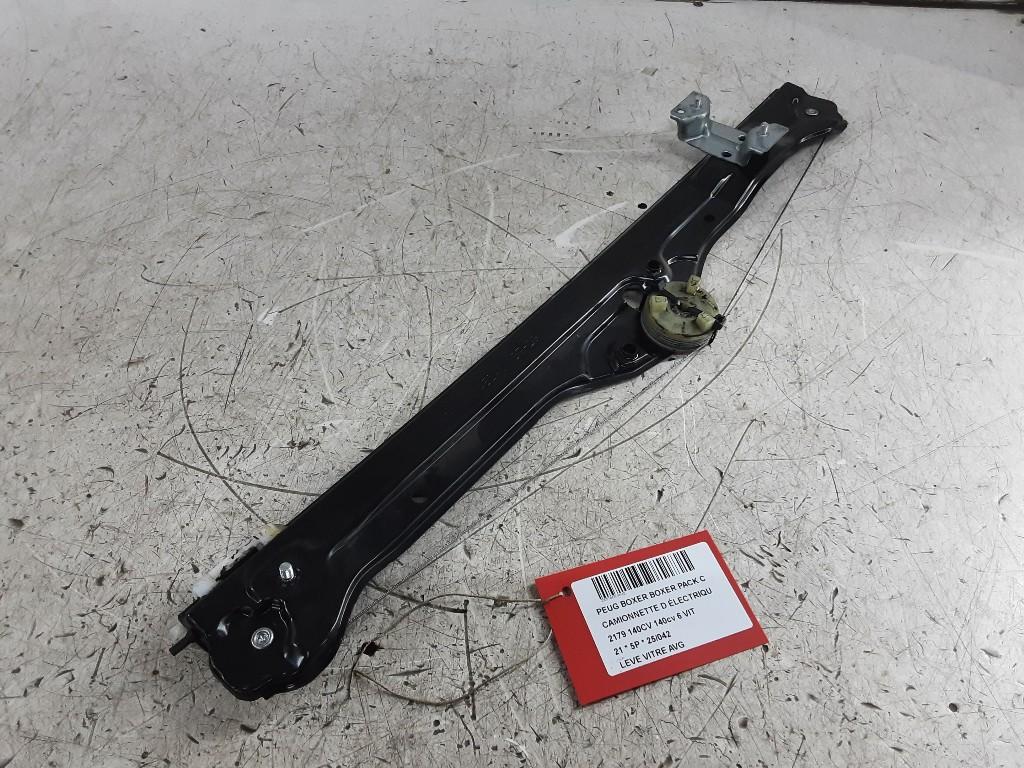 VITRE MECANISME AVANT GAUCHE Peugeot Boxer (U9) (452403720), Autos : Pièces & Accessoires, Mevr. I. Hauben, Utilisé, Rue de l'Espoir 34 34
4030  GRIVEGNÉE, BE