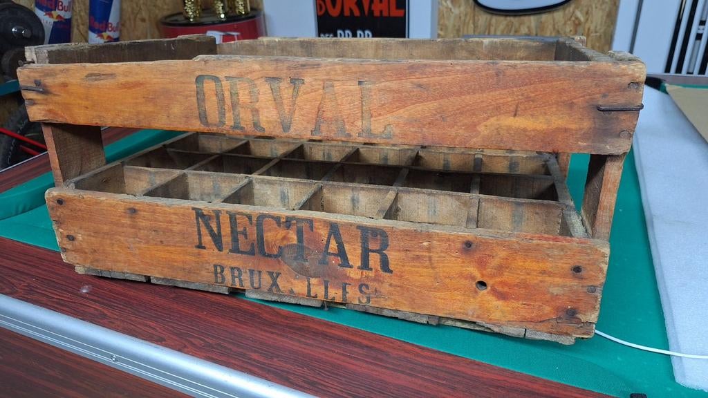 Orval. Oud houten kastje., Ophalen of Verzenden, Flesje(s)