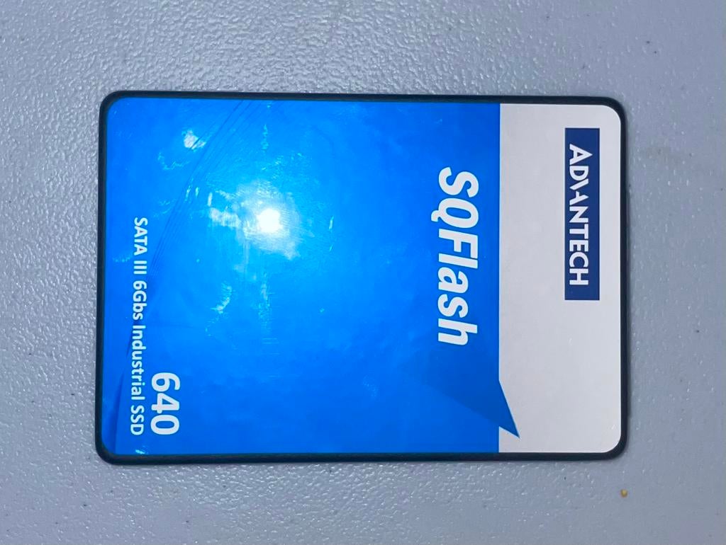 256 GB ADVANTECH SSD, Ophalen, Zo goed als nieuw, SSD