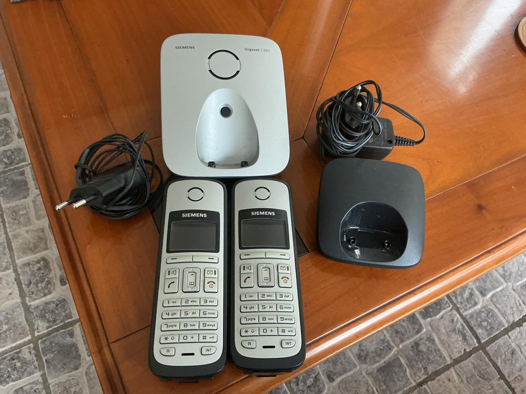 Siemens gigaset C38H, Telecommunicatie, Vaste telefoons | Handsets en Draadloos, Ophalen, Zo goed als nieuw