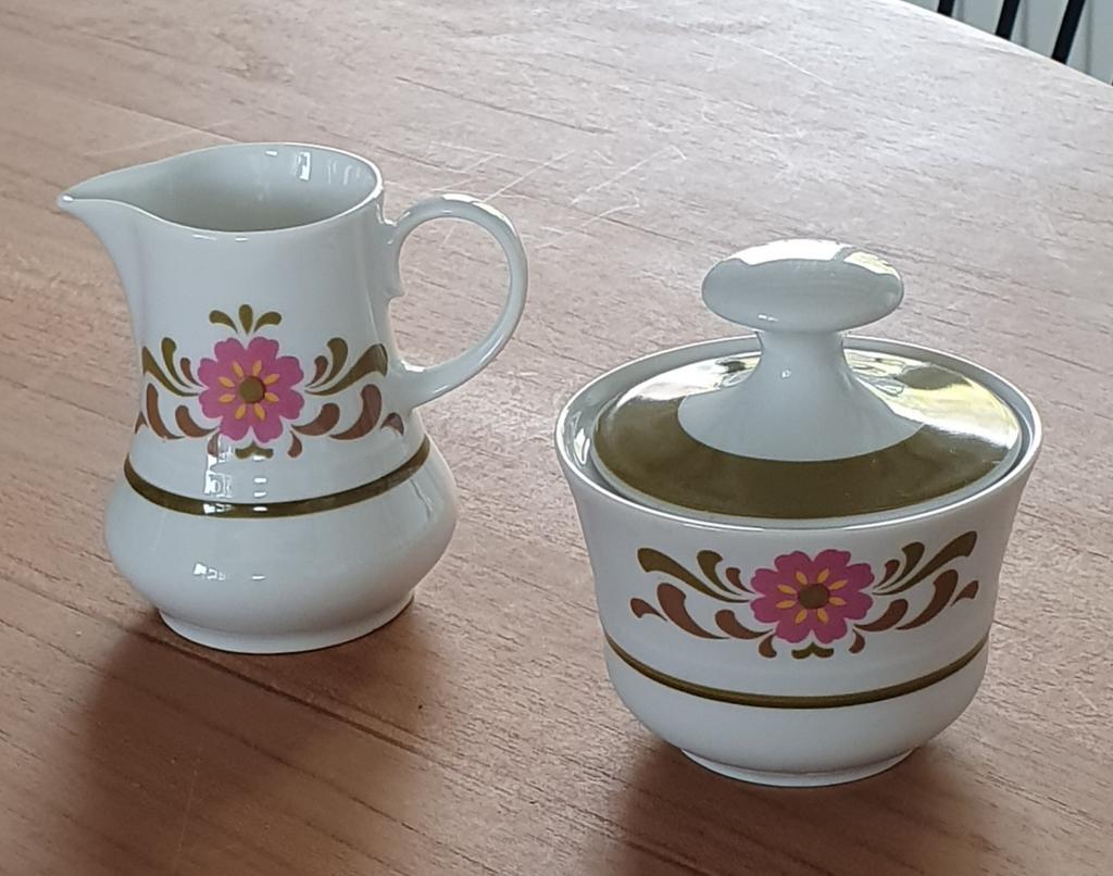 Vintage melk-en suiker set - Winterling Bavaria, Huis en Inrichting, Keuken | Servies, Ophalen