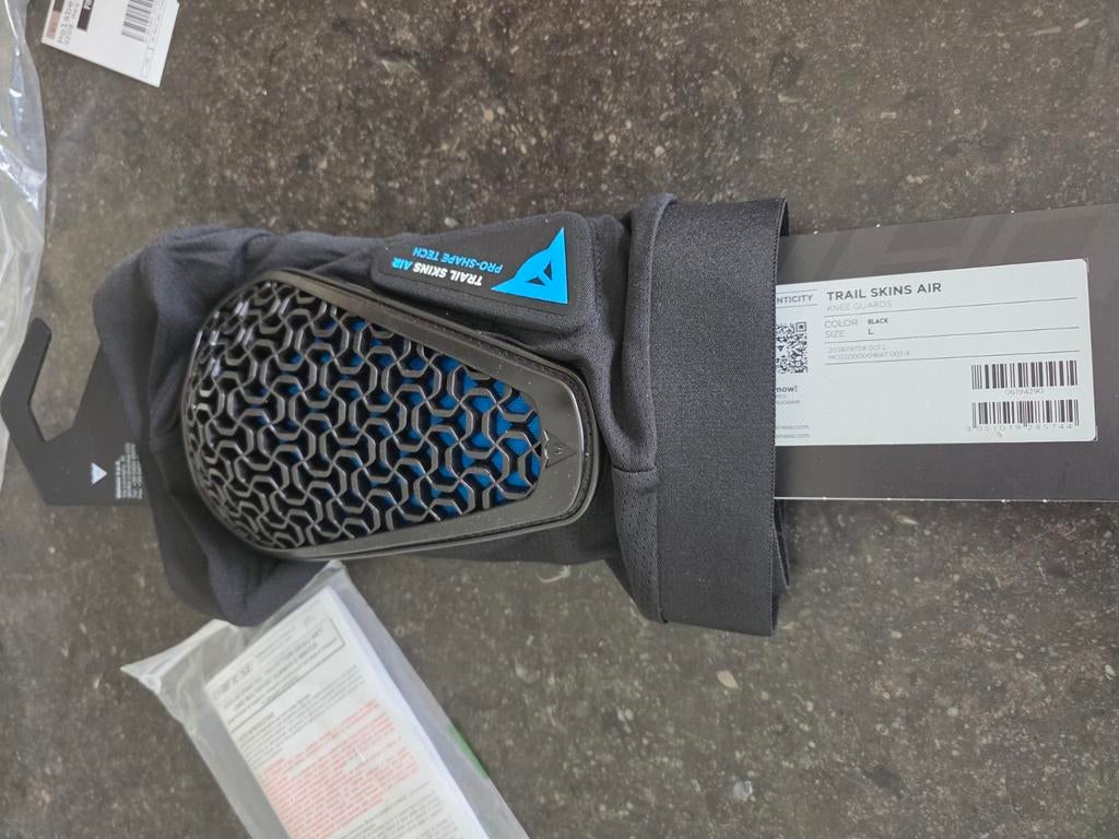 Dainese Knee Guards Trail Skins Air kniebescherming nieuw, Ophalen of Verzenden