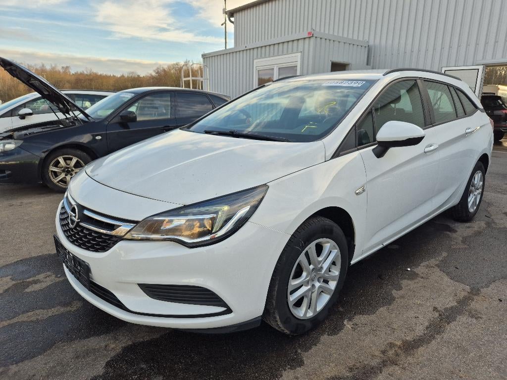 2018 Opel Astra K Sports Tourer Edition, Voorwielaandrijving, Parkeersensor, Stof, Euro 6