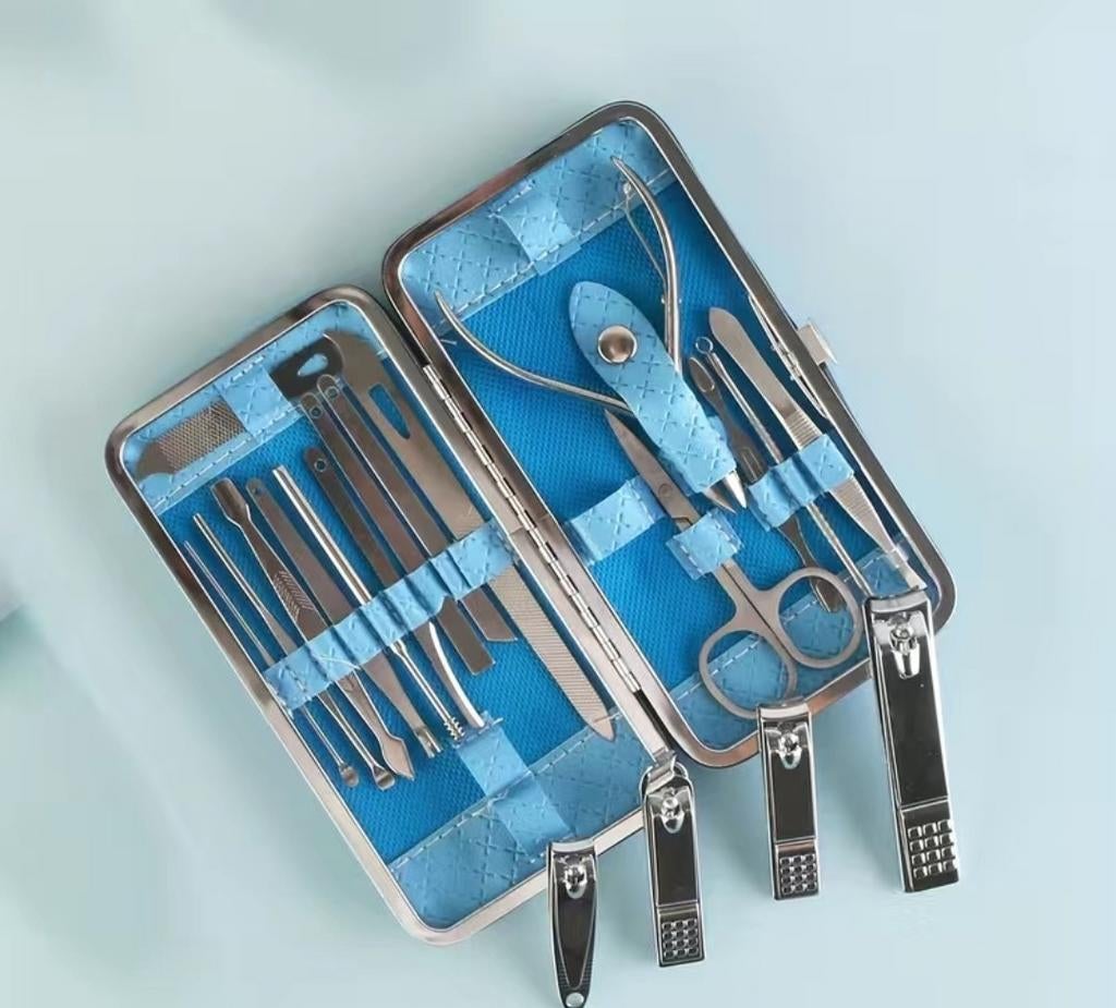 19 delig profesioneel manicure/pedicure set blauw, Ophalen of Verzenden, Nieuw, Hand- en Voetverzorging