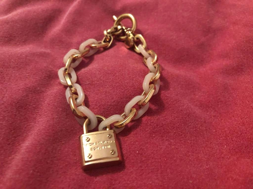 Armband Michael Kors, Handtassen en Accessoires, Armbanden, Ophalen of Verzenden, Zo goed als nieuw, Roze