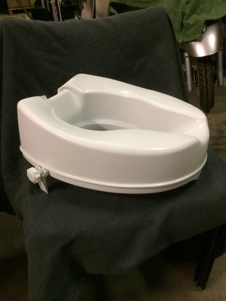 Nieuwe toiletverhogingen, Ophalen, Nieuw