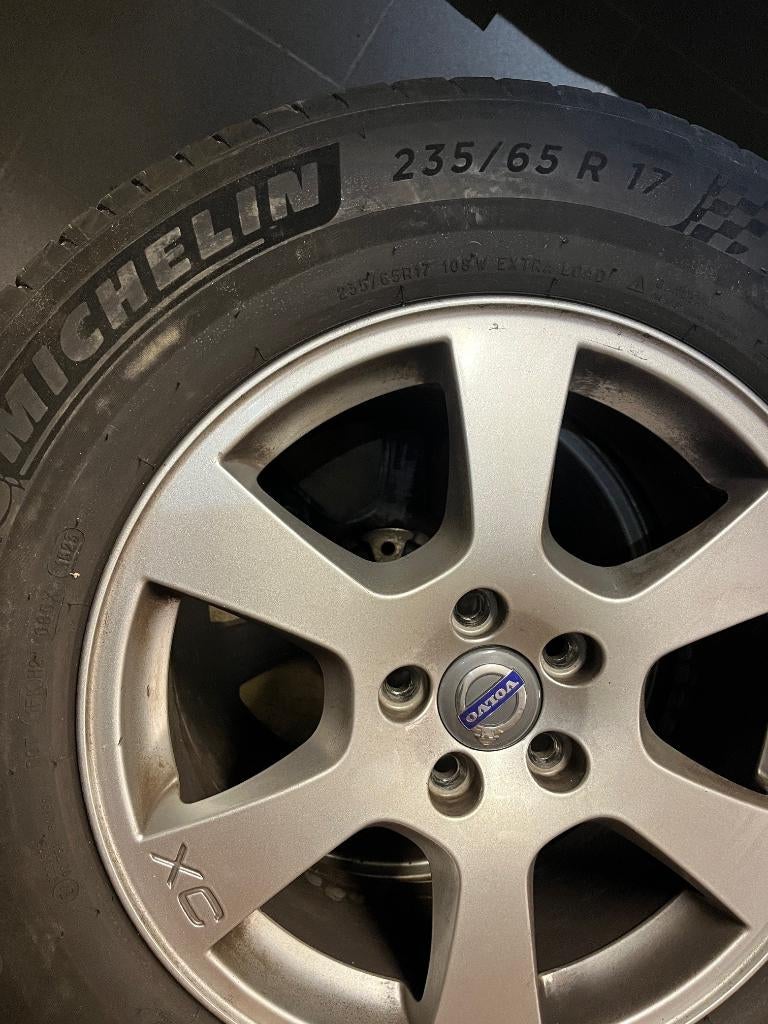 Set velgen en zomerbanden Volvo XC60 235 65 R17 Michelin, Ophalen, Gebruikt, Banden en Velgen, 17 inch