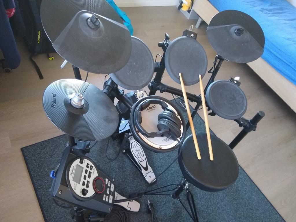 Elektronische drum Roland TD-11, Musique & Instruments, Batteries & Percussions, Comme neuf, Roland, Électronique, Enlèvement