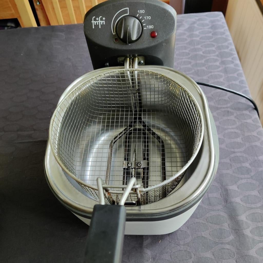 Frituurpan, 2 tot 3 liter, Ophalen, Zo goed als nieuw, Uitneembare binnenpan