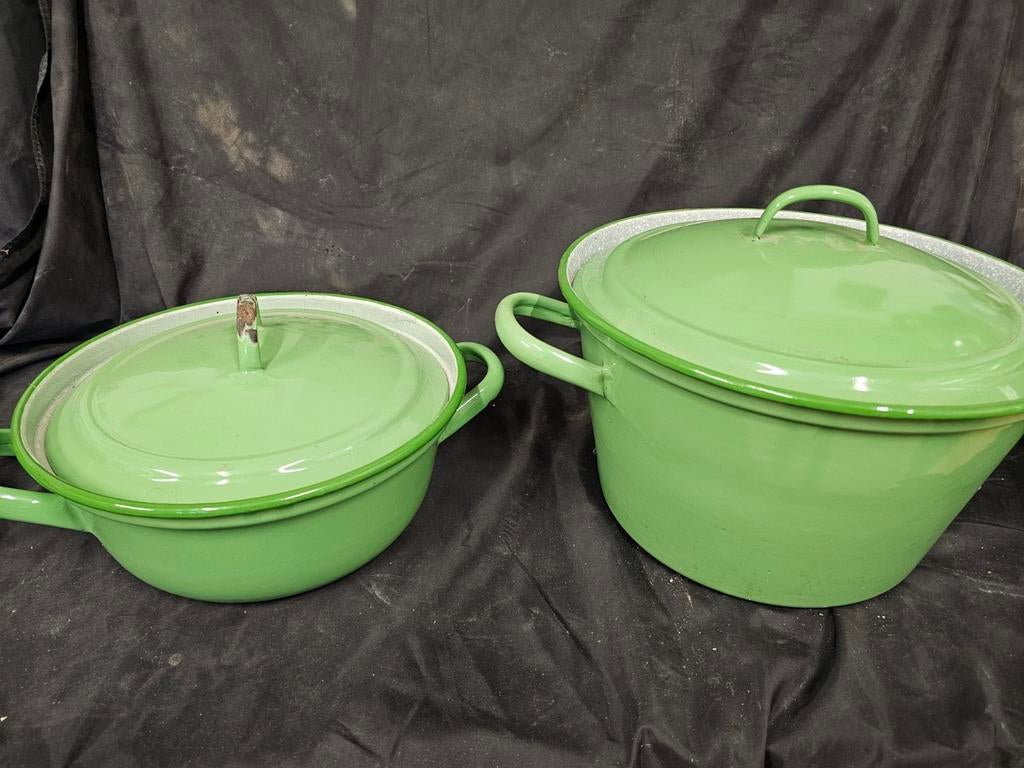 Emaille pot 
2 stuks, Antiquités & Art, Enlèvement ou Envoi