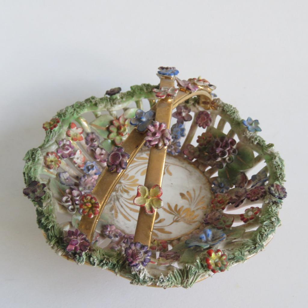 Plat à fleurs en porcelaine italienne, panier numéroté, Enlèvement ou Envoi