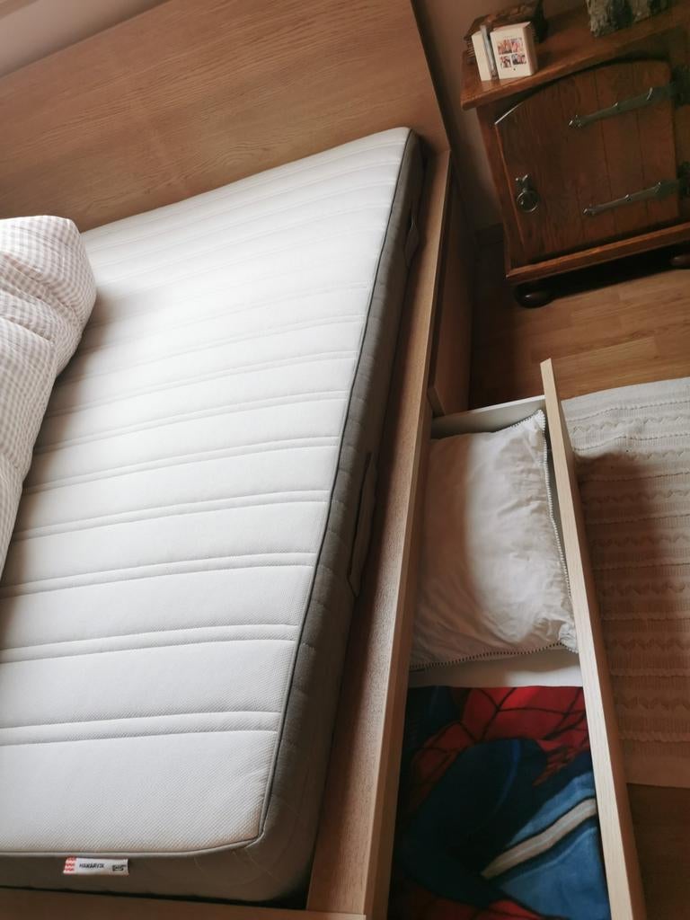 Lit moderne avec sommier matelas 4 tiroirs, Enlèvement