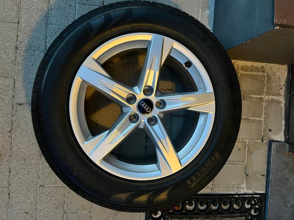 Jantes Audi original 235/60/18 de Pirelli, Autos : Pièces & Accessoires, Neuf, Pneus et Jantes, Véhicule de tourisme, Pneus été