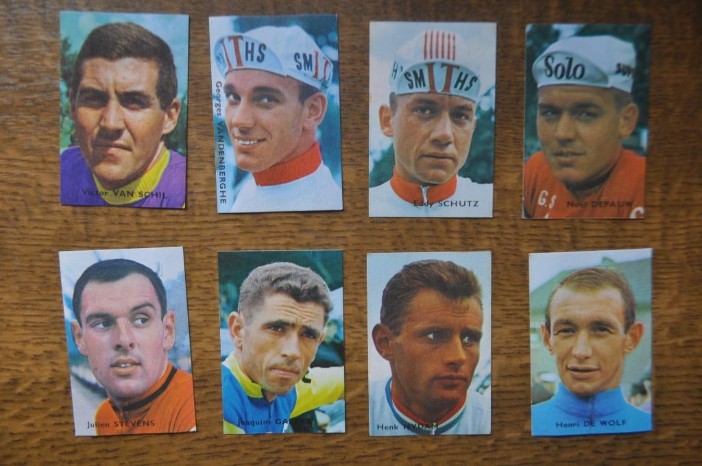 VICTORIA 8 PRENTJES WIELRENNERS, Enlèvement ou Envoi, Utilisé, Plusieurs images