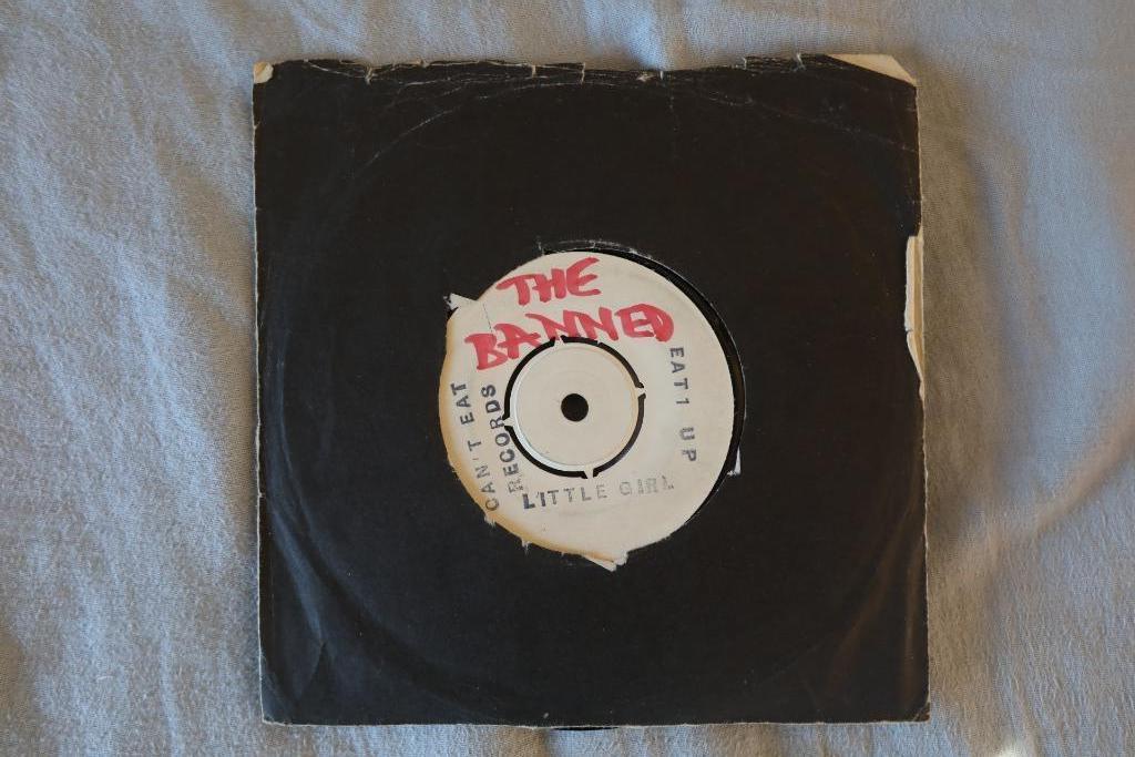 the banned little girl 1977, Enlèvement ou Envoi, Utilisé, Autres formats, Alternatif