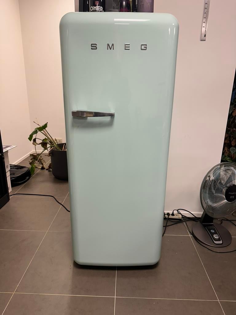 Smeg firgo met diepvries vak., Enlèvement, Comme neuf