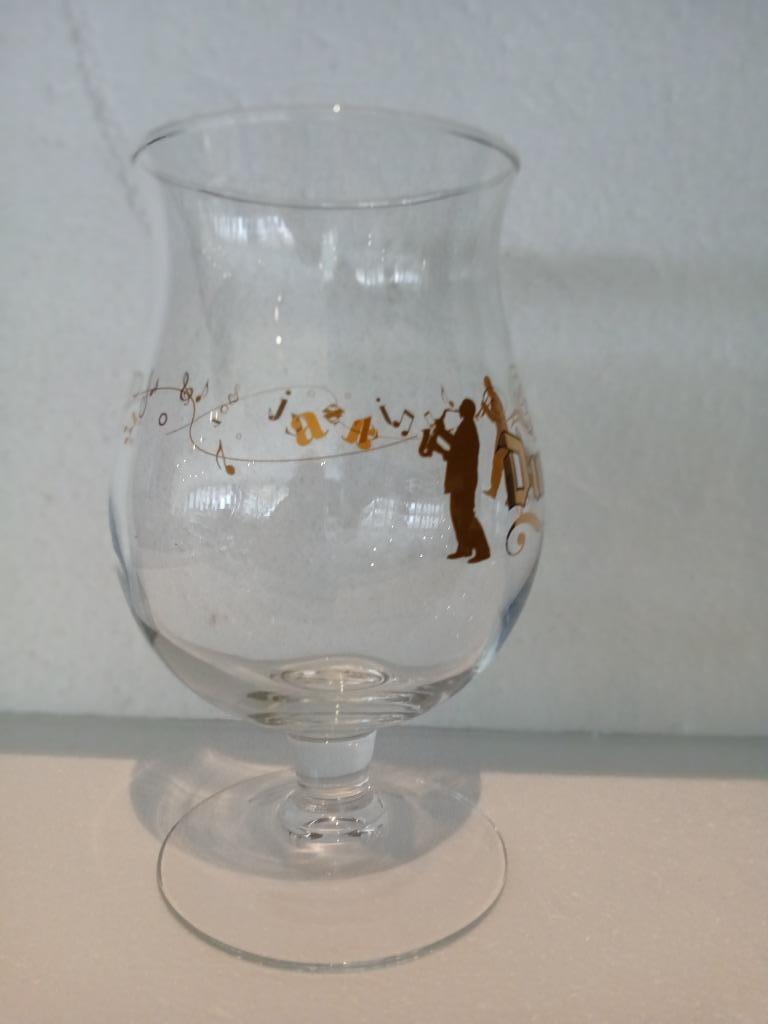 Ancien verre sur pied DUVEL JAZZ  trompette Saxo, Collections, Enlèvement ou Envoi, Comme neuf, Verre ou Verres, Duvel